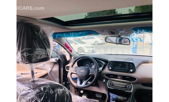 Buy Import Hyundai Santa Fe Green Car in Import - Dubai in Iles Buy Import Hyundai Santa Fe Green Car in Import - Dubai in Iles