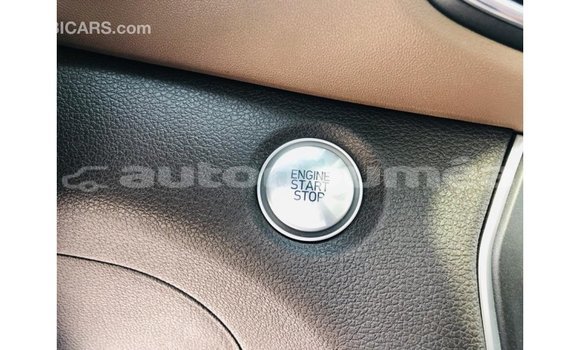 Buy Import Hyundai Santa Fe Green Car in Import - Dubai in Iles Buy Import Hyundai Santa Fe Green Car in Import - Dubai in Iles