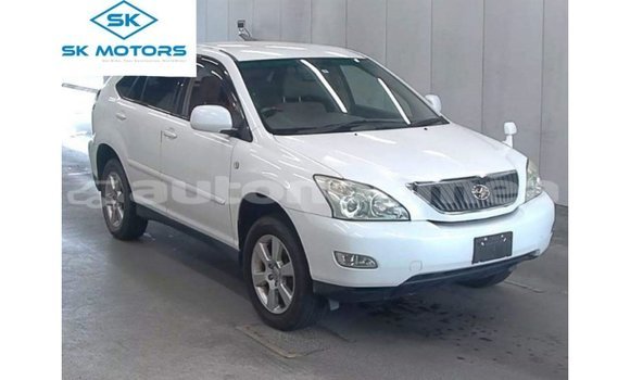 Buy Import Toyota Harrier White Car in Import - Dubai in Iles Buy Import Toyota Harrier White Car in Import - Dubai in Iles