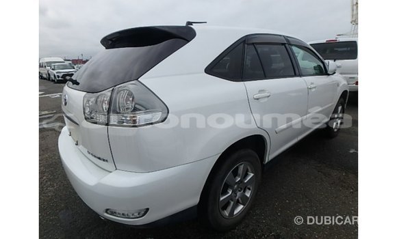 Acheter Import Voiture Toyota Harrier Blanc à Import - Dubai, Iles Acheter Import Voiture Toyota Harrier Blanc à Import - Dubai, Iles