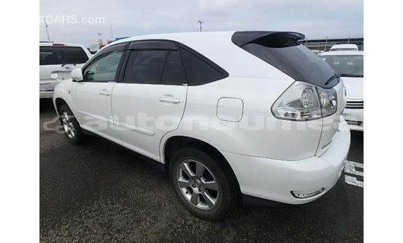 Acheter Import Voiture Toyota Harrier Blanc à Import - Dubai, Iles Acheter Import Voiture Toyota Harrier Blanc à Import - Dubai, Iles