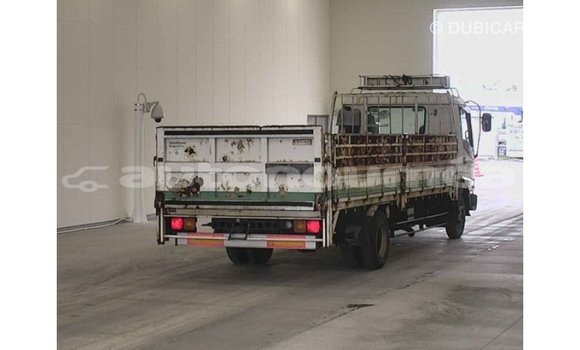 Acheter Import Voiture Isuzu Rodeo Blanc à Import - Dubai, Iles Acheter Import Voiture Isuzu Rodeo Blanc à Import - Dubai, Iles