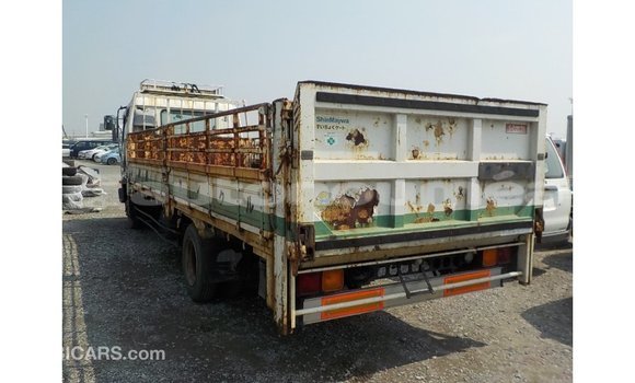 Acheter Import Voiture Isuzu Rodeo Blanc à Import - Dubai, Iles Acheter Import Voiture Isuzu Rodeo Blanc à Import - Dubai, Iles