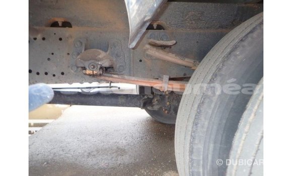 Acheter Import Voiture Isuzu Rodeo Blanc à Import - Dubai, Iles Acheter Import Voiture Isuzu Rodeo Blanc à Import - Dubai, Iles