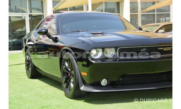 Acheter Import Voiture Dodge Challenger Noir à Import - Dubai, Iles Acheter Import Voiture Dodge Challenger Noir à Import - Dubai, Iles