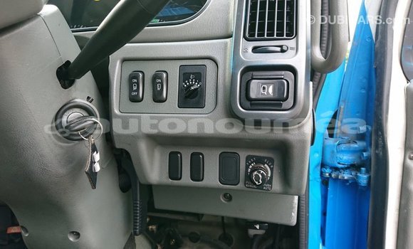 Acheter Import Voiture Mitsubishi i Bleu à Import - Dubai, Iles Acheter Import Voiture Mitsubishi i Bleu à Import - Dubai, Iles