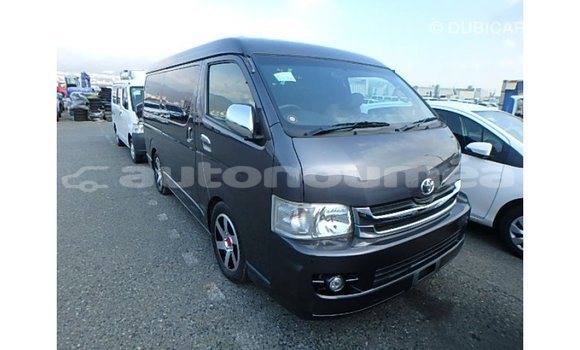 Acheter Import Voiture Toyota Hiace Autre à Import - Dubai, Iles Acheter Import Voiture Toyota Hiace Autre à Import - Dubai, Iles