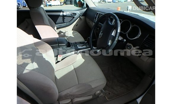 Acheter Import Voiture Toyota Hilux Blanc à Import - Dubai, Iles Acheter Import Voiture Toyota Hilux Blanc à Import - Dubai, Iles