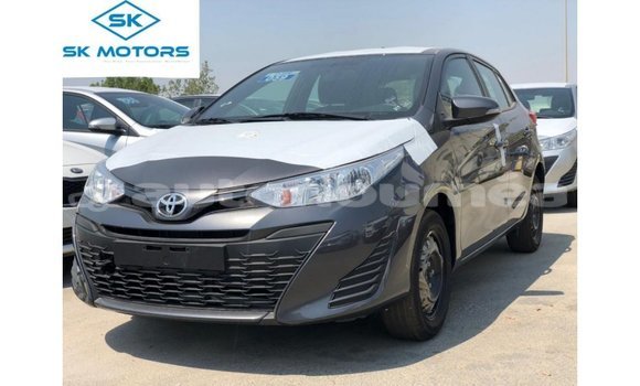 Acheter Import Voiture Toyota Yaris Autre à Import - Dubai, Iles Acheter Import Voiture Toyota Yaris Autre à Import - Dubai, Iles
