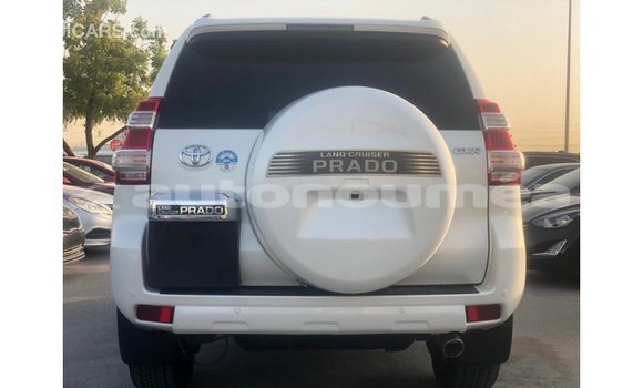 Acheter Import Voiture Toyota Prado Blanc à Import - Dubai, Iles Acheter Import Voiture Toyota Prado Blanc à Import - Dubai, Iles