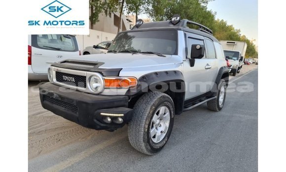 Acheter Import Voiture Toyota FJ Cruiser Autre à Import - Dubai, Iles Acheter Import Voiture Toyota FJ Cruiser Autre à Import - Dubai, Iles