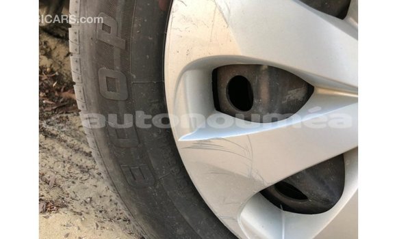 Acheter Import Voiture Toyota Yaris Blanc à Import - Dubai, Iles Acheter Import Voiture Toyota Yaris Blanc à Import - Dubai, Iles