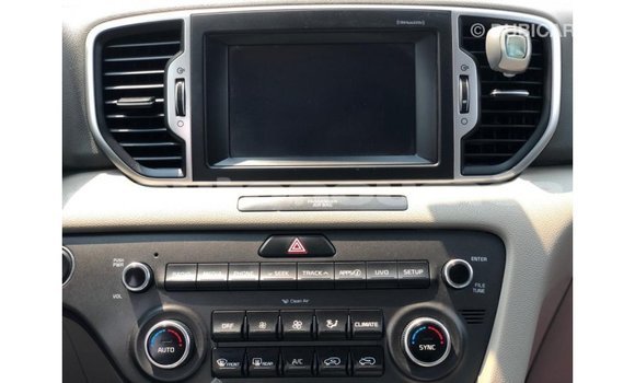 Buy Import Kia Sportage Other Car in Import - Dubai in Iles Buy Import Kia Sportage Other Car in Import - Dubai in Iles