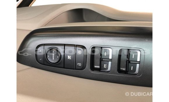 Buy Import Kia Sportage Other Car in Import - Dubai in Iles Buy Import Kia Sportage Other Car in Import - Dubai in Iles