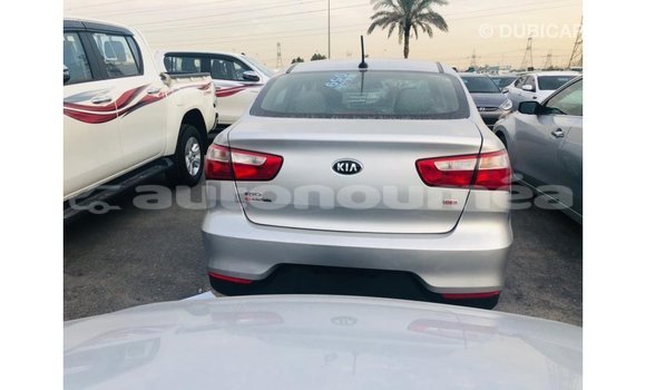 Acheter Import Voiture Kia Rio Autre à Import - Dubai, Iles Acheter Import Voiture Kia Rio Autre à Import - Dubai, Iles