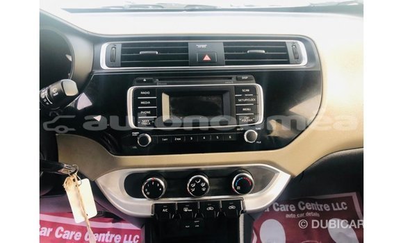 Acheter Import Voiture Kia Rio Autre à Import - Dubai, Iles Acheter Import Voiture Kia Rio Autre à Import - Dubai, Iles