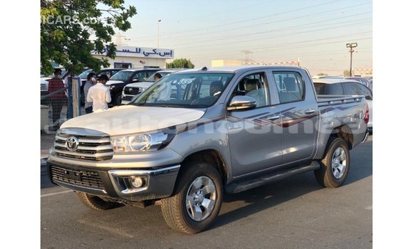 Buy Import Toyota Hilux Other Car in Import - Dubai in Iles Buy Import Toyota Hilux Other Car in Import - Dubai in Iles