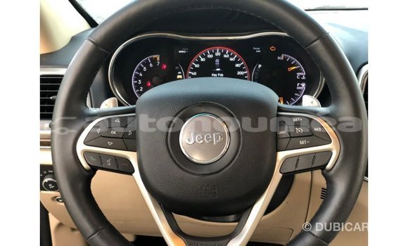 Acheter Import Voiture Jeep Grand Cherokee Noir à Import - Dubai, Iles Acheter Import Voiture Jeep Grand Cherokee Noir à Import - Dubai, Iles