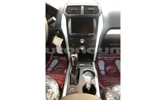 Acheter Import Voiture Ford Explorer Bleu à Import - Dubai, Iles Acheter Import Voiture Ford Explorer Bleu à Import - Dubai, Iles