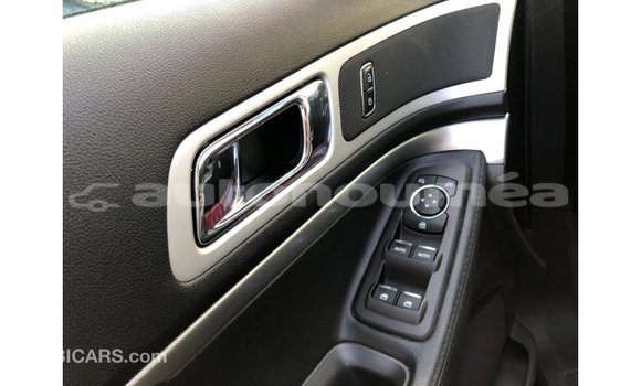 Acheter Import Voiture Ford Explorer Bleu à Import - Dubai, Iles Acheter Import Voiture Ford Explorer Bleu à Import - Dubai, Iles