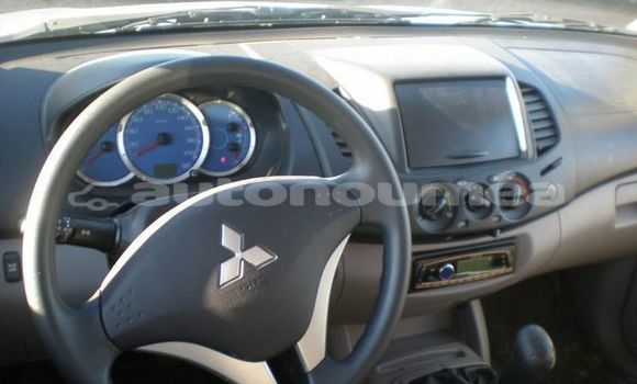 Acheter Occasion Voiture Mitsubishi L200 Gris à Noumea, Sud Acheter Occasion Voiture Mitsubishi L200 Gris à Noumea, Sud