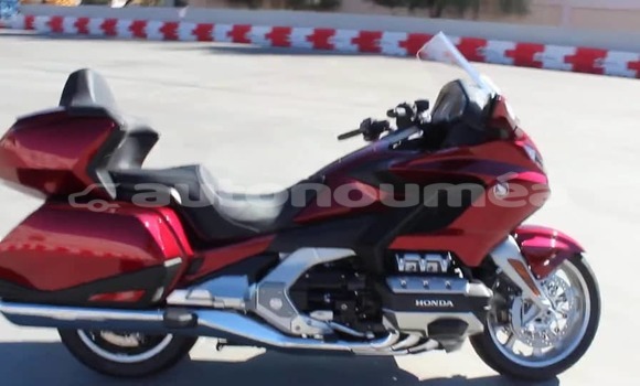 Acheter Occasion Voiture Honda Z Rouge à Mont–Dore, Sud