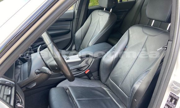 Acheter Occasion Voiture BMW 3Series Blanc à Noumea, Sud Acheter Occasion Voiture BMW 3Series Blanc à Noumea, Sud