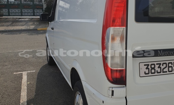 Acheter Occasion Utilitaire Mercedes‒Benz Vito Blanc à Noumea, Sud Acheter Occasion Utilitaire Mercedes‒Benz Vito Blanc à Noumea, Sud