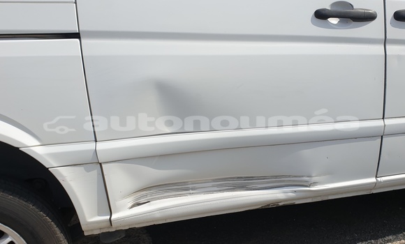 Acheter Occasion Utilitaire Mercedes‒Benz Vito Blanc à Noumea, Sud Acheter Occasion Utilitaire Mercedes‒Benz Vito Blanc à Noumea, Sud