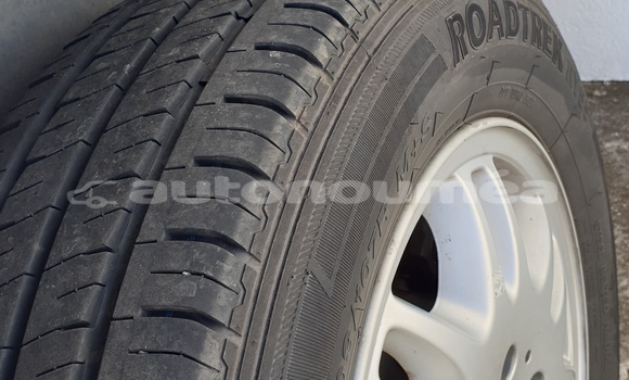 Acheter Occasion Utilitaire Mercedes‒Benz Vito Blanc à Noumea, Sud Acheter Occasion Utilitaire Mercedes‒Benz Vito Blanc à Noumea, Sud