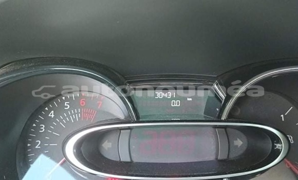 Acheter Occasion Voiture Renault Clio Blanc à Dumbea, Sud Acheter Occasion Voiture Renault Clio Blanc à Dumbea, Sud