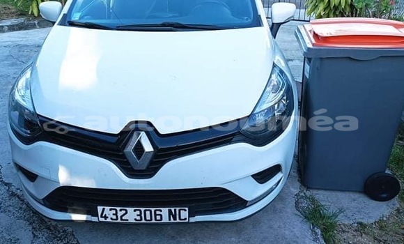 Acheter Occasion Voiture Renault Clio Blanc à Dumbea, Sud Acheter Occasion Voiture Renault Clio Blanc à Dumbea, Sud