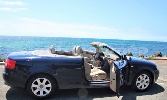 Acheter Occasion Voiture Audi A4 Bleu à Noumea, Sud Acheter Occasion Voiture Audi A4 Bleu à Noumea, Sud
