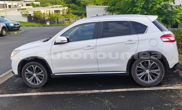 Acheter Occasion Voiture Peugeot 4008 Blanc à Kone, Nord Acheter Occasion Voiture Peugeot 4008 Blanc à Kone, Nord