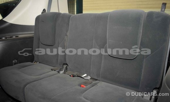 Buy Import Nissan Patrol White Car in Import - Dubai in Iles Buy Import Nissan Patrol White Car in Import - Dubai in Iles