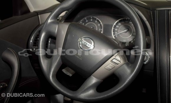 Buy Import Nissan Patrol White Car in Import - Dubai in Iles Buy Import Nissan Patrol White Car in Import - Dubai in Iles