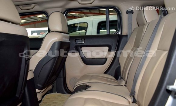 Buy Import Hummer H3 Other Car in Import - Dubai in Iles Buy Import Hummer H3 Other Car in Import - Dubai in Iles
