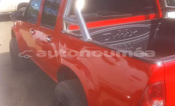Acheter Occasion Voiture Isuzu D–MAX Rouge à La Foa, Sud Acheter Occasion Voiture Isuzu D–MAX Rouge à La Foa, Sud