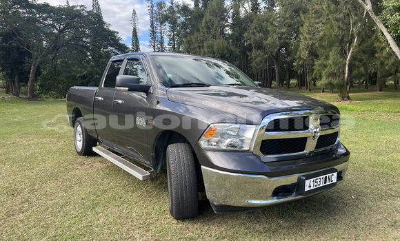 Acheter Occasion Voiture Dodge RAM Gris à Mont–Dore, Sud Acheter Occasion Voiture Dodge RAM Gris à Mont–Dore, Sud