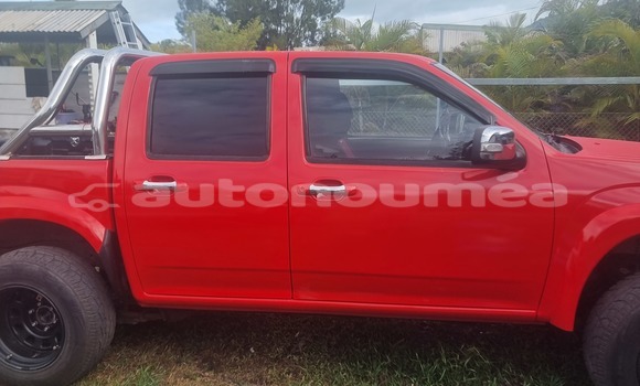 Acheter Occasion Voiture Isuzu D–MAX Rouge à La Foa, Sud Acheter Occasion Voiture Isuzu D–MAX Rouge à La Foa, Sud