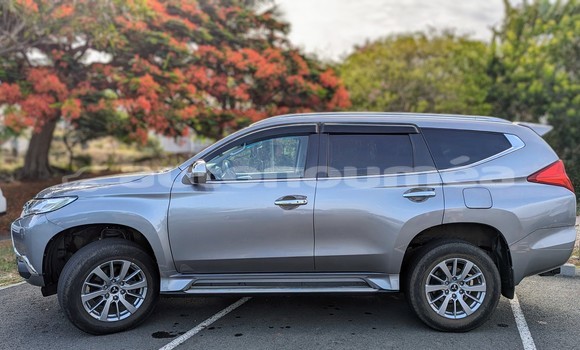 Acheter Occasion Voiture Mitsubishi Pajero Sport Gris à Noumea, Sud Acheter Occasion Voiture Mitsubishi Pajero Sport Gris à Noumea, Sud