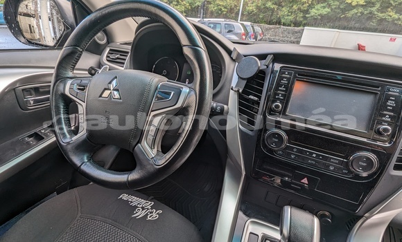 Acheter Occasion Voiture Mitsubishi Pajero Sport Gris à Noumea, Sud Acheter Occasion Voiture Mitsubishi Pajero Sport Gris à Noumea, Sud