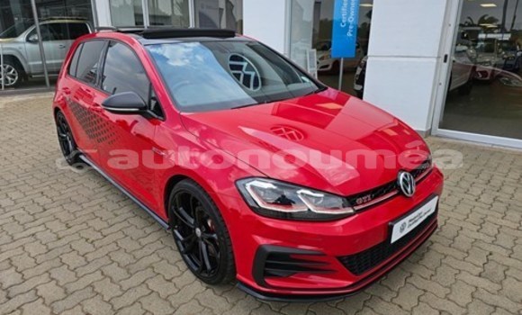 Acheter Occasion Voiture Volkswagen Golf GTI Rouge à Noumea, Sud Acheter Occasion Voiture Volkswagen Golf GTI Rouge à Noumea, Sud