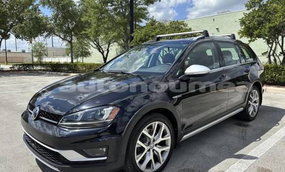 Acheter Occasion Voiture Volkswagen Golf GTI Rouge à Noumea, Sud Acheter Occasion Voiture Volkswagen Golf GTI Rouge à Noumea, Sud