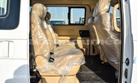 Buy Import Hyundai Accent White Car in Import - Dubai in Iles Buy Import Hyundai Accent White Car in Import - Dubai in Iles