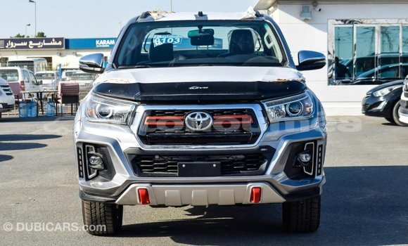 Buy Import Toyota Hilux Other Car in Import - Dubai in Iles Buy Import Toyota Hilux Other Car in Import - Dubai in Iles