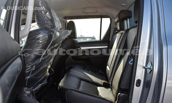 Buy Import Toyota Hilux Other Car in Import - Dubai in Iles Buy Import Toyota Hilux Other Car in Import - Dubai in Iles