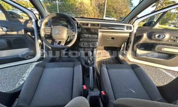 Acheter Occasion Voiture Citroen C3 Blanc à Noumea, Sud Acheter Occasion Voiture Citroen C3 Blanc à Noumea, Sud