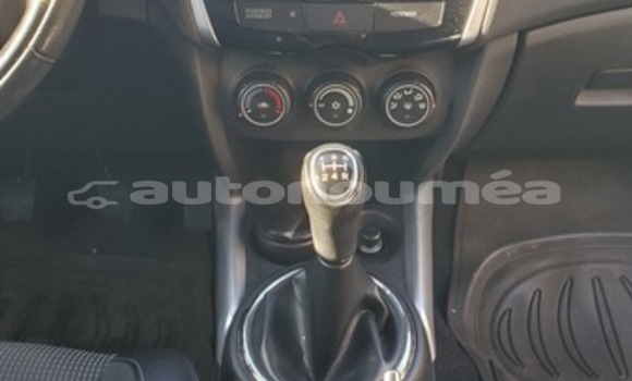 Buy Used Peugeot 4008 Silver Car in Noumea in Sud Buy Used Peugeot 4008 Silver Car in Noumea in Sud