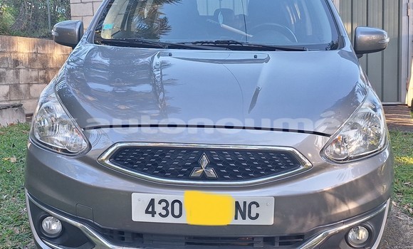 Buy Used Mitsubishi Mirage Silver Car in Mont–Dore in Sud Buy Used Mitsubishi Mirage Silver Car in Mont–Dore in Sud